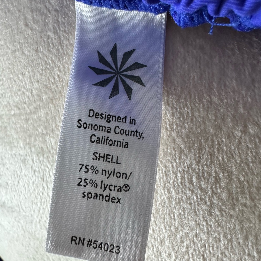 Athleta Workout/Swim Top - Picture 7 of 9